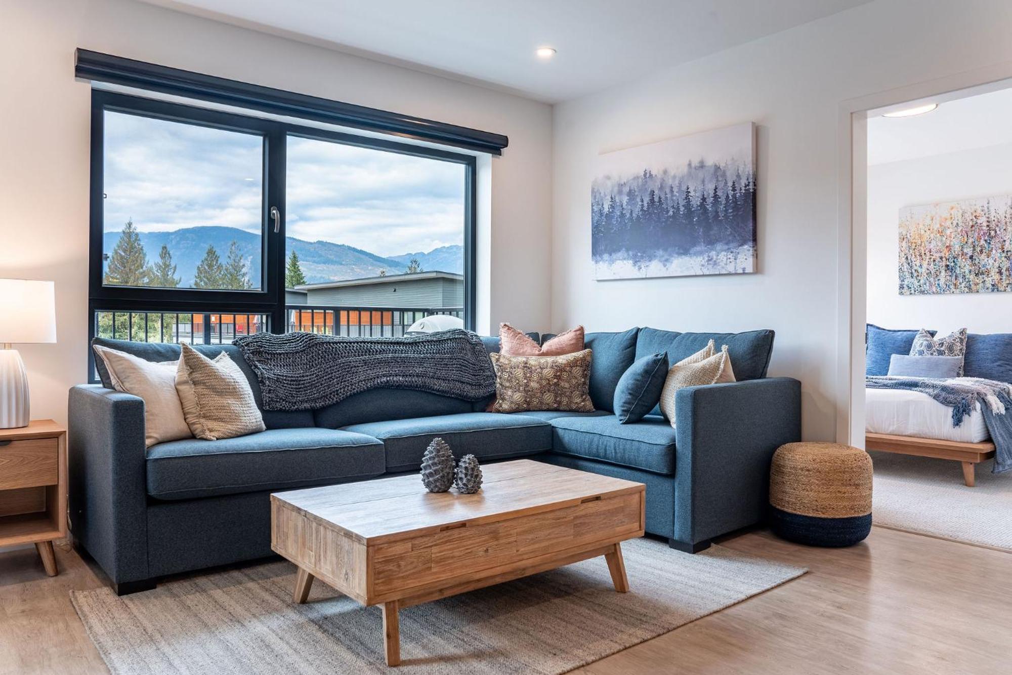 דירות Bluebird Daze By Revelstoke Vacations מראה חיצוני תמונה