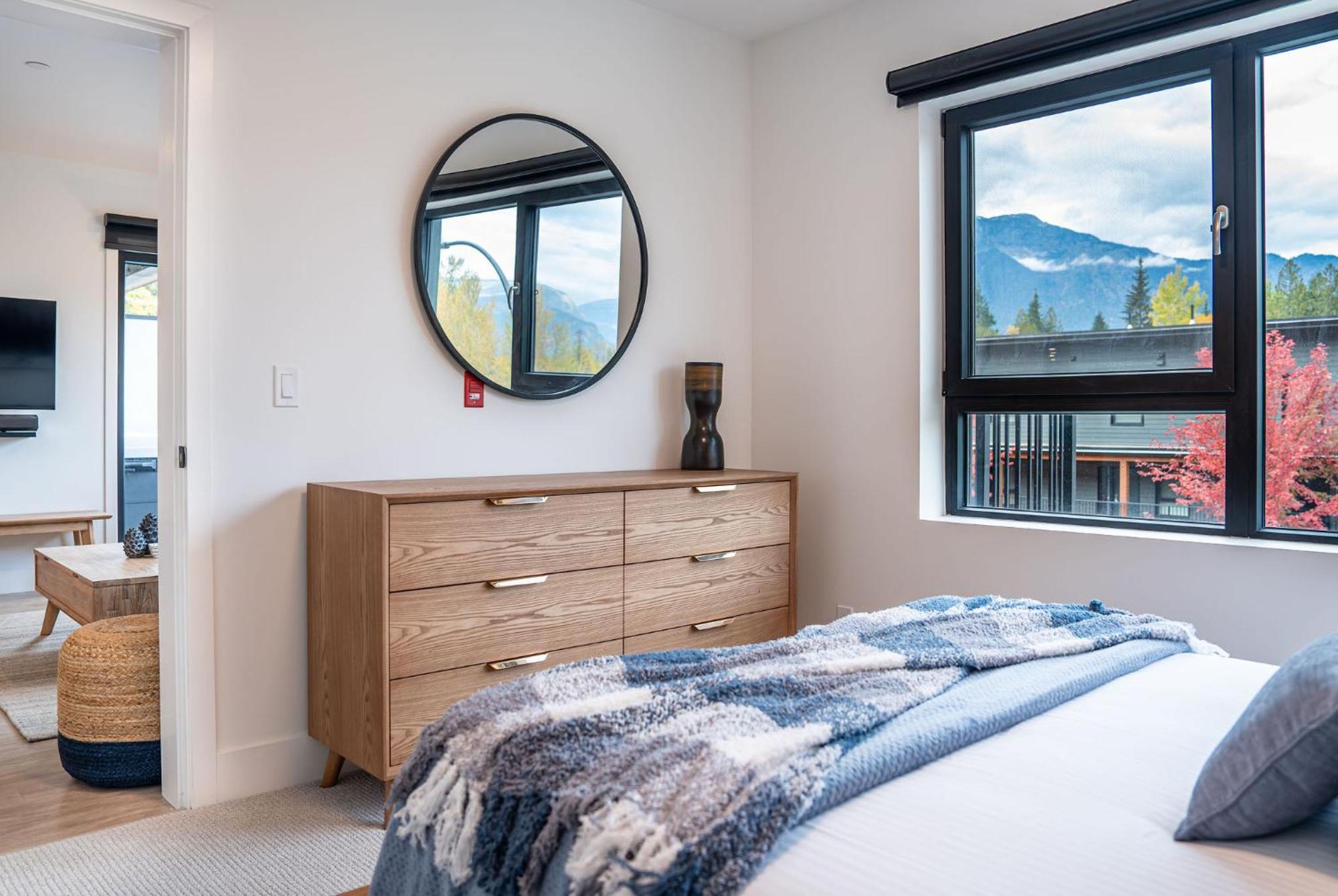 דירות Bluebird Daze By Revelstoke Vacations מראה חיצוני תמונה